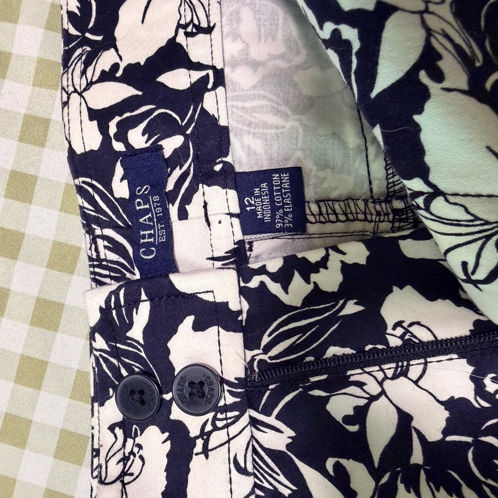 Chaps Black and White Floral Skirt with Button Detail